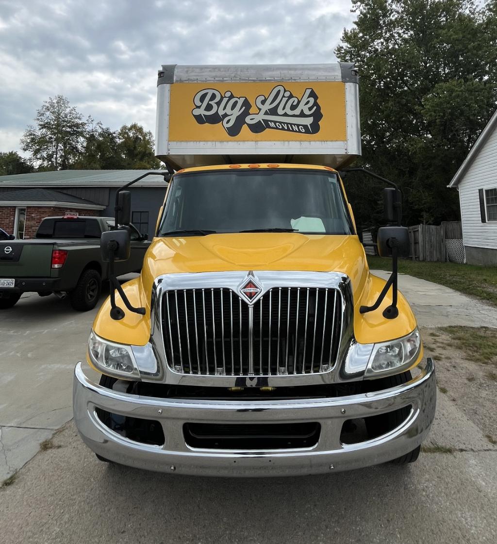 Commercial-Over-sized-Box-Truck.2