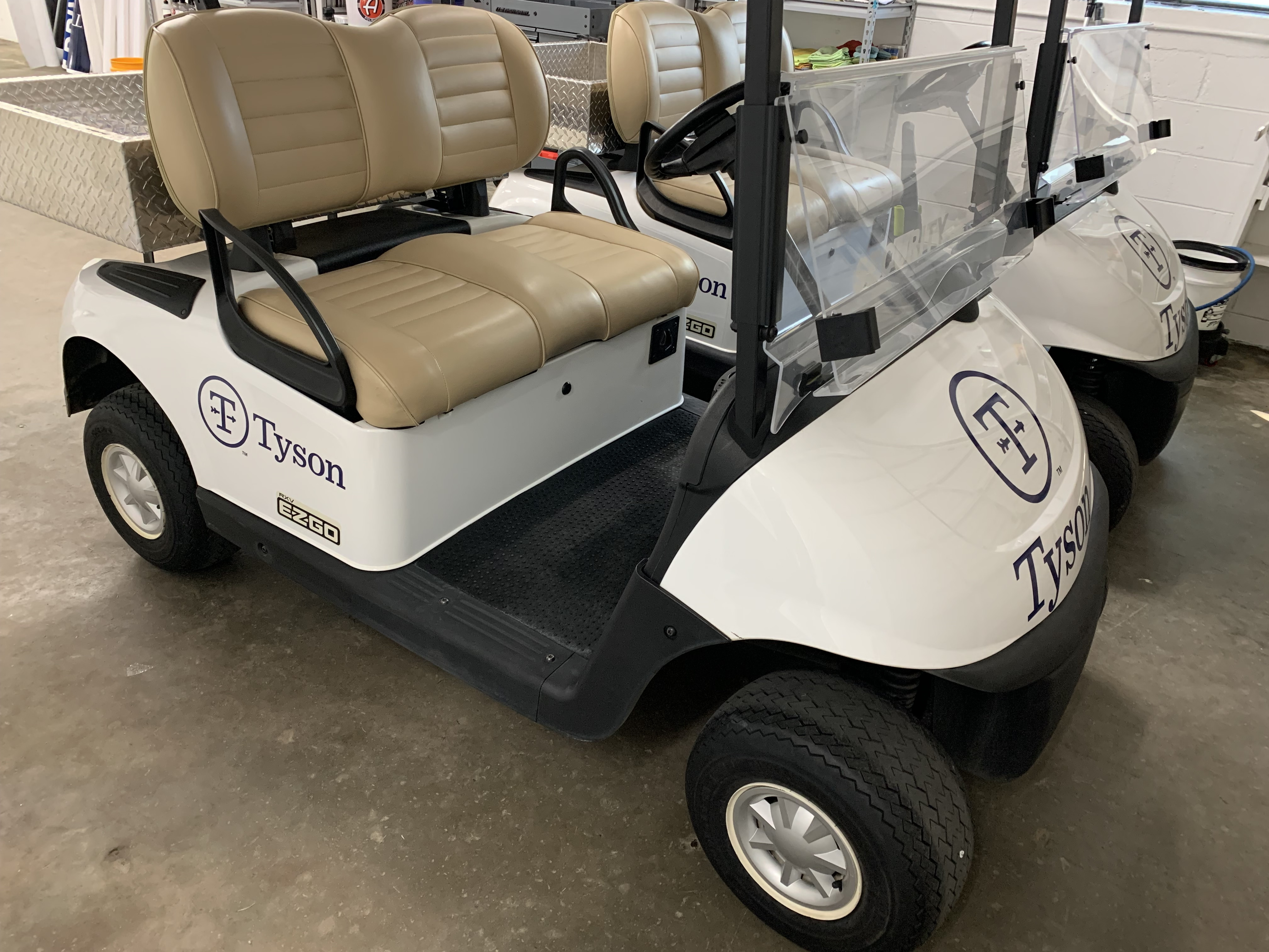 SoVA-Vinyl-Pros-custom-wraps-Golf-Carts