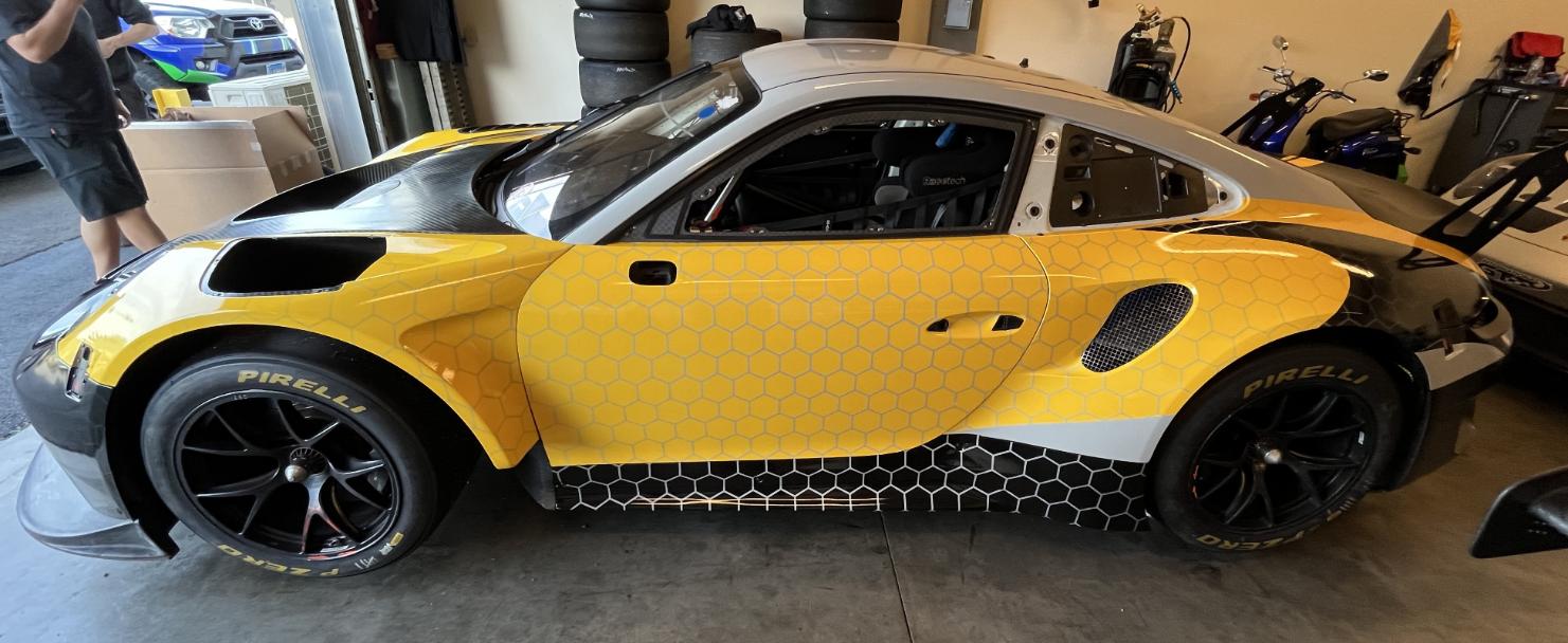 SoVA-Vinyl-Pros-custom-wraps-Race-Car-3